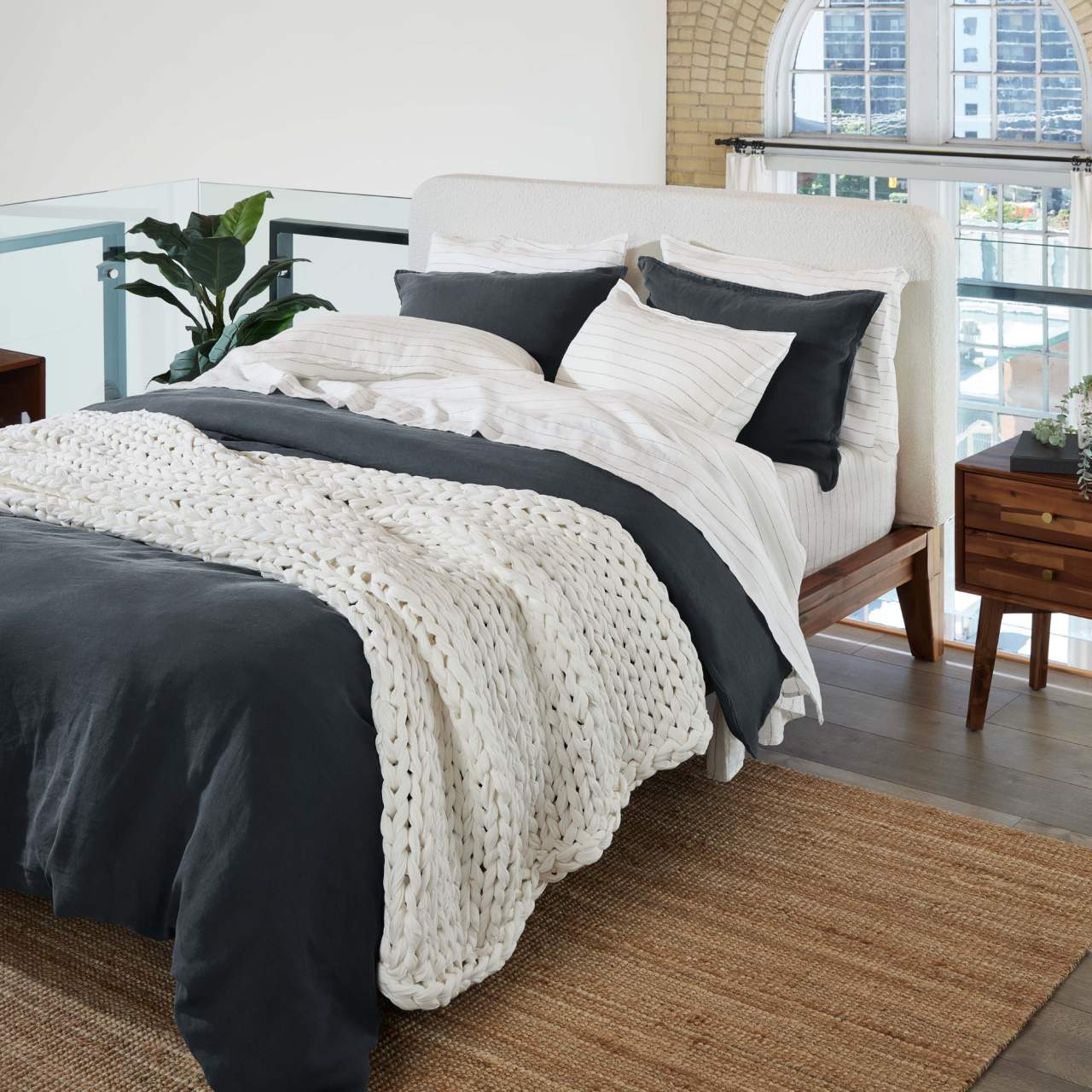 Cloud Hug™ 100% European Linen Sheet Set